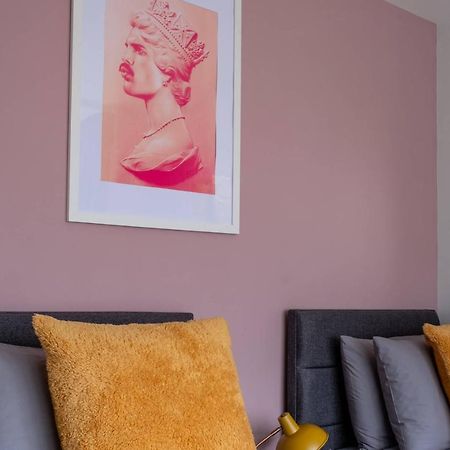 Ultimate Glam, Vintage Central Pad. Cool 70S Bar. Bournemouth Buitenkant foto
