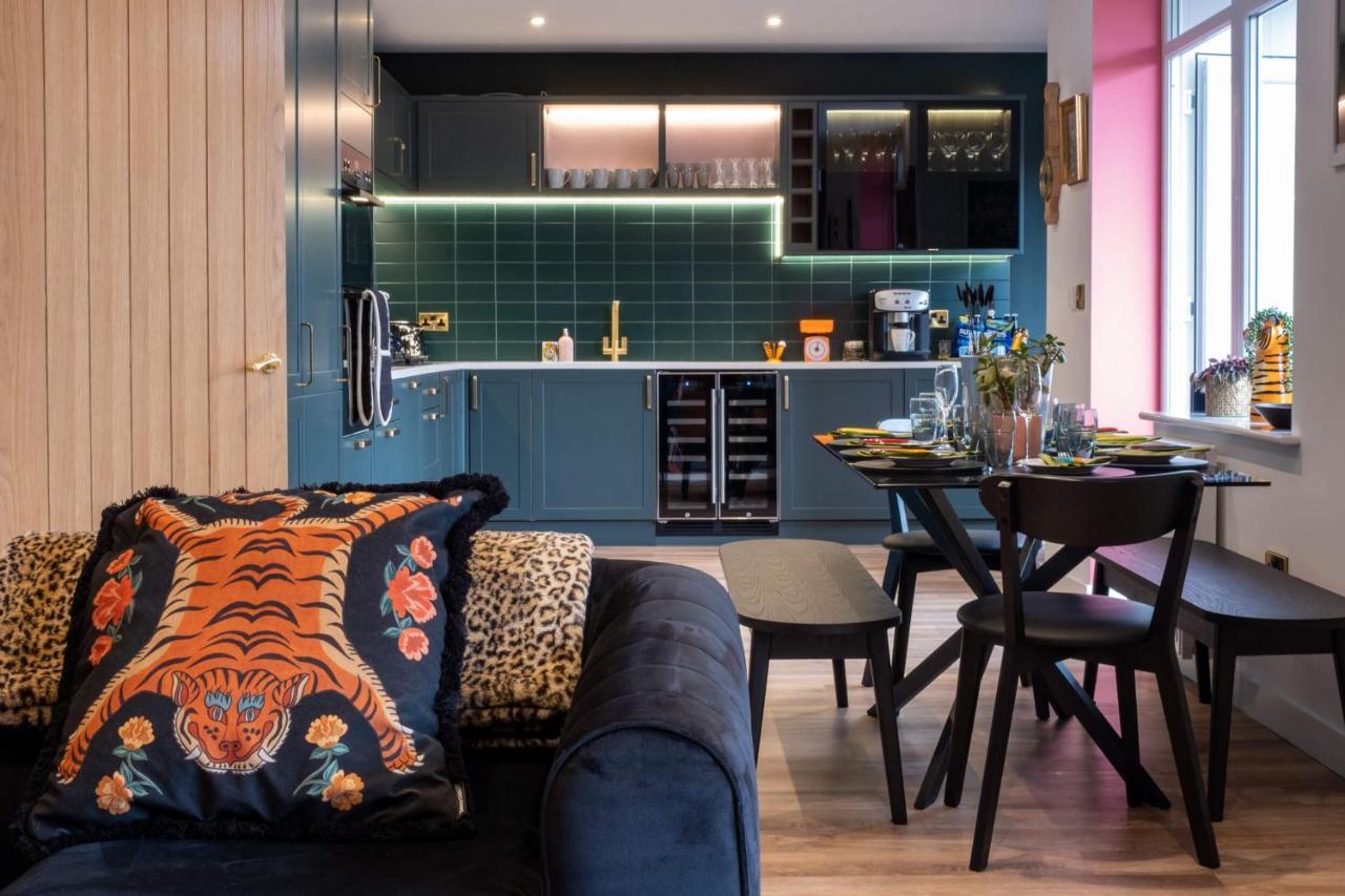 Ultimate Glam, Vintage Central Pad. Cool 70S Bar. Bournemouth Buitenkant foto