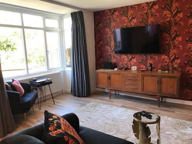 Ultimate Glam, Vintage Central Pad. Cool 70S Bar. Bournemouth Buitenkant foto